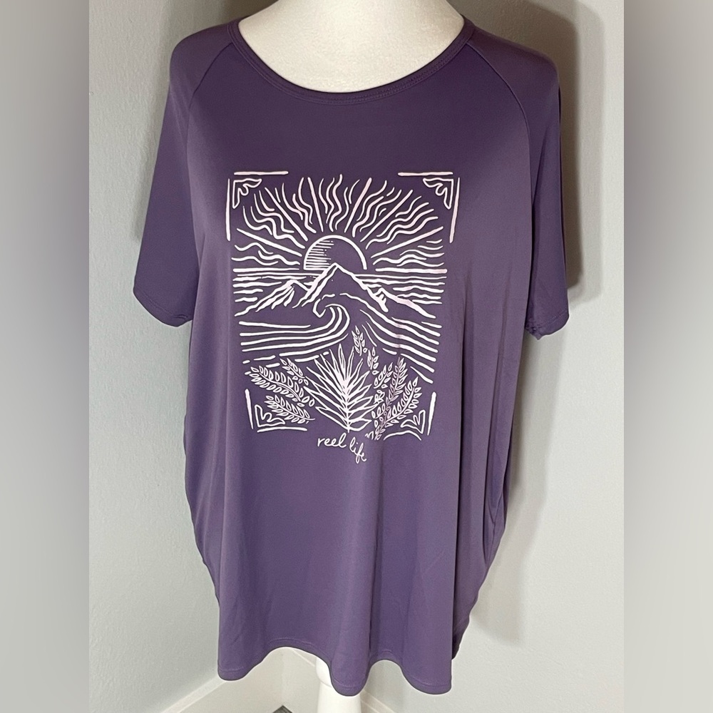 NWT: REEL LIFE XXL Women's Jax Split Back Breathable Graphic T-Shirt Size XXL